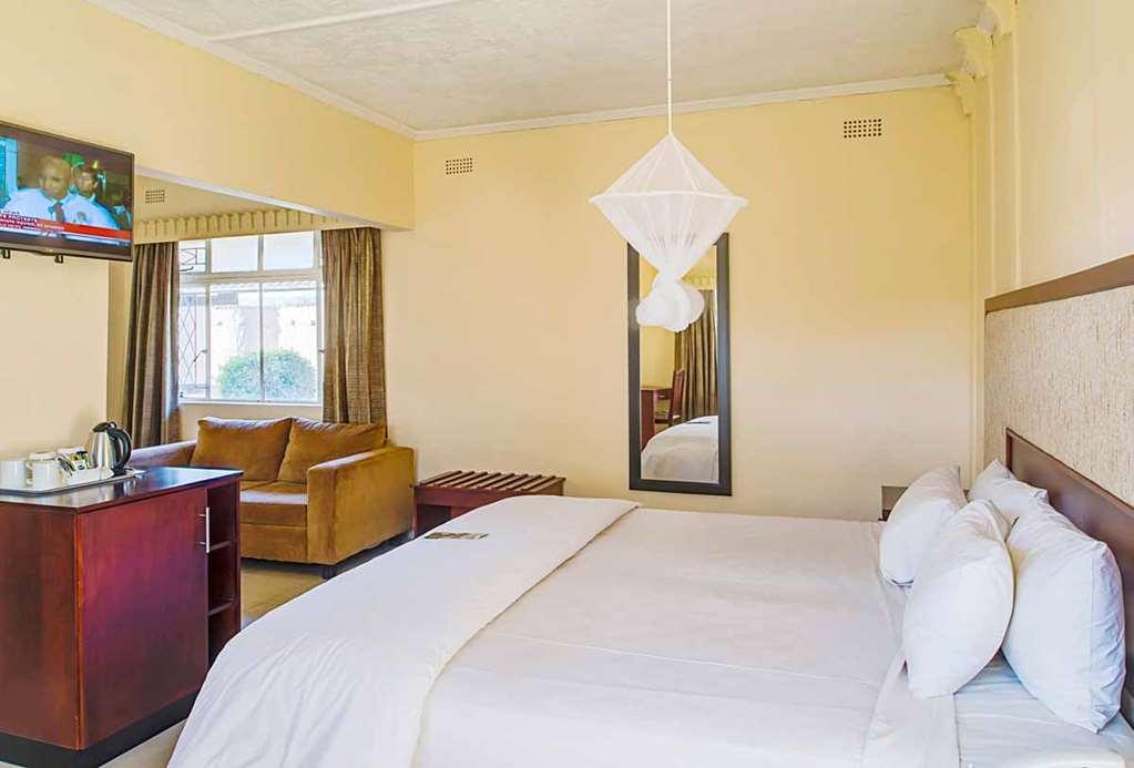 Kadoma Hotel & Conference Centre الغرفة الصورة