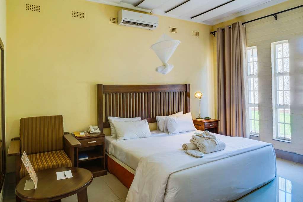 Kadoma Hotel & Conference Centre الغرفة الصورة