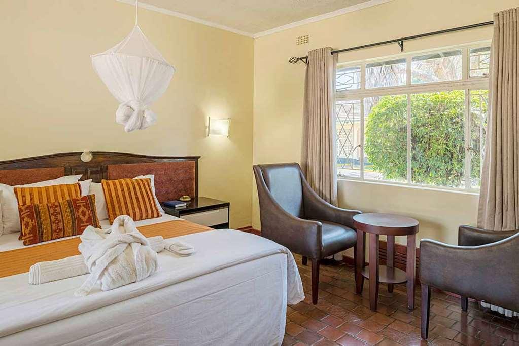 Kadoma Hotel & Conference Centre الغرفة الصورة
